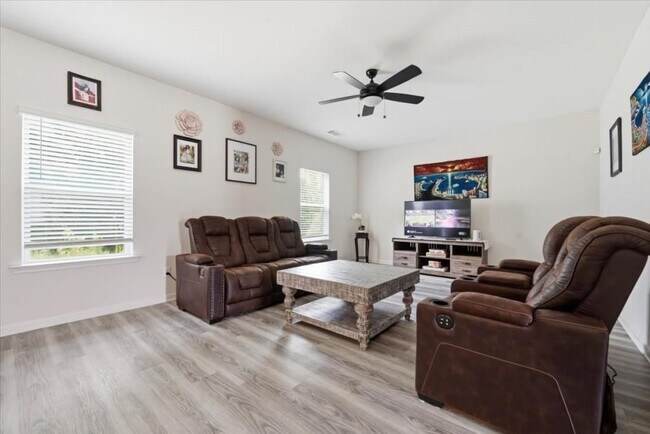 Building Photo - 3552 Arabian Farm Ln