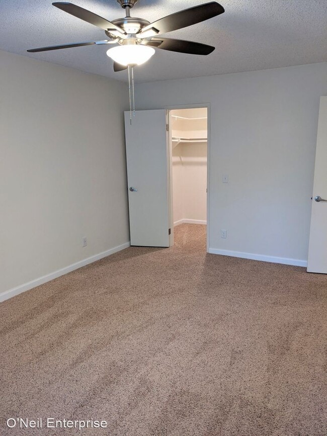 Building Photo - 4070 Kansas St