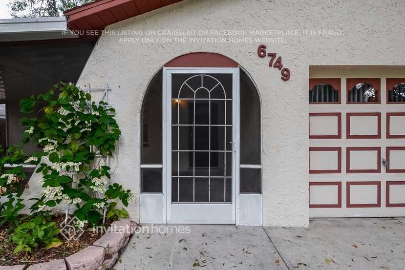 Building Photo - 6749 67th Ln N