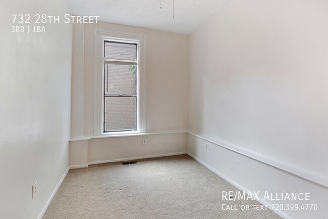 Building Photo - 732 28th St