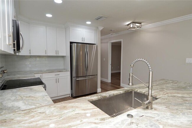 Building Photo - 6330 Grand Bahama Cir
