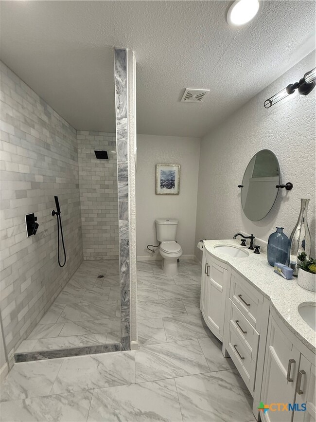 Building Photo - 1428 Lee St