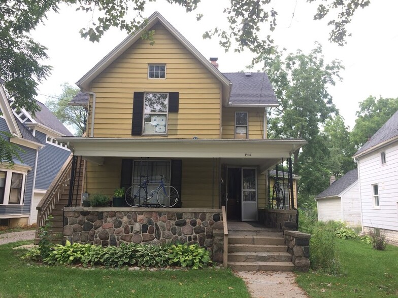 Building Photo - 714 W Liberty St