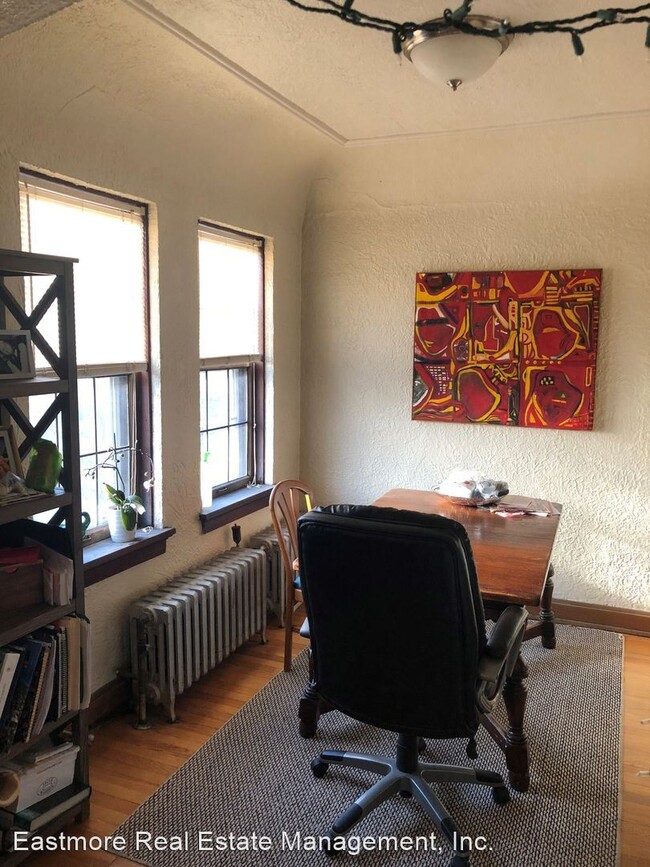 Building Photo - 4474 N Oakland Ave