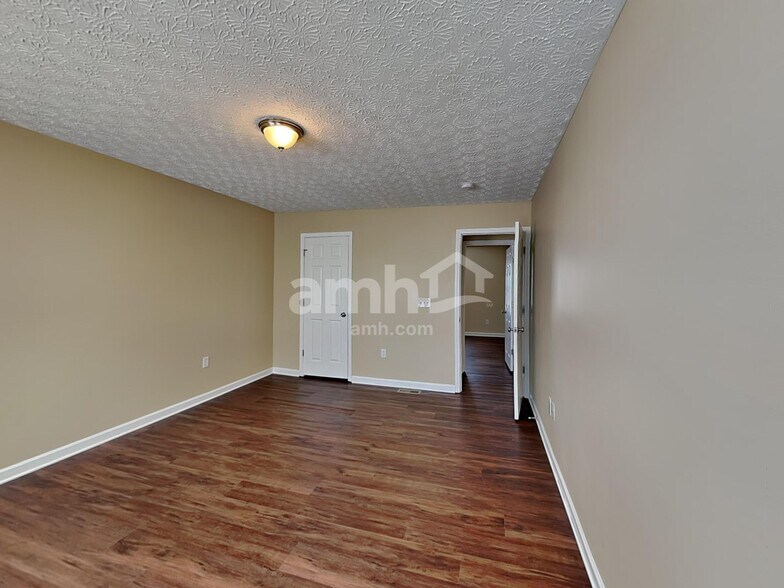 Building Photo - 130 Brittney Rd
