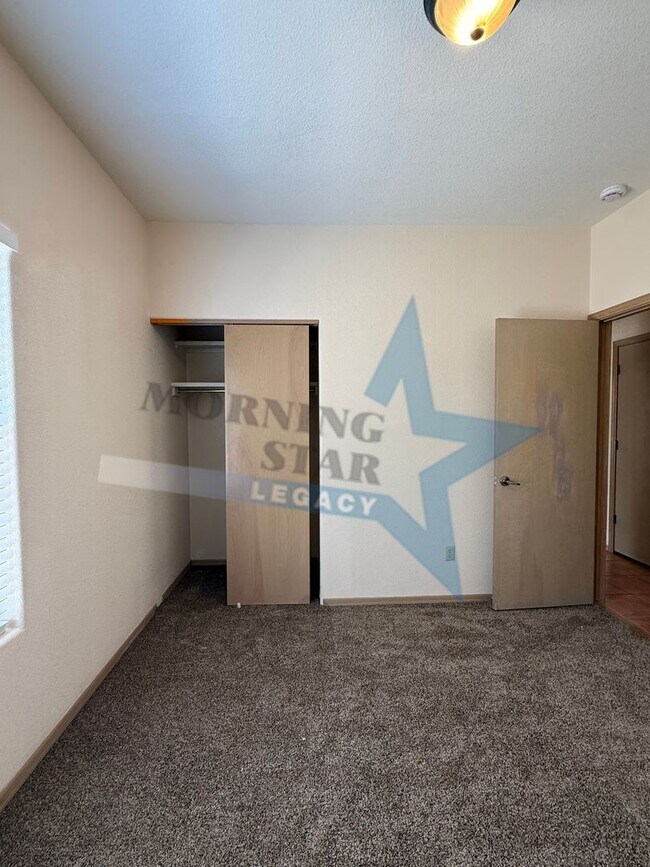 Building Photo - 3187 Athenian Way