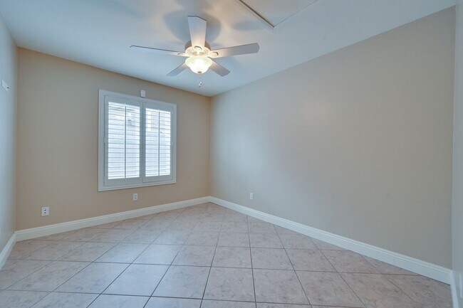 Building Photo - 561 Pacer Terrace