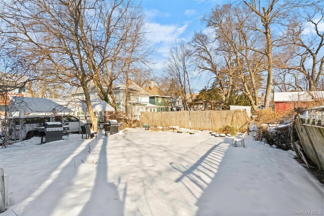 Building Photo - 19 Barclay St