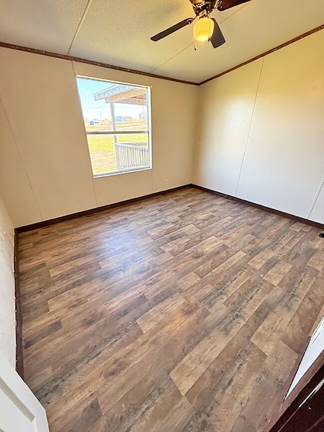 Building Photo - Beautiful 4 Bedroom 2 Bath manufactured home in Rhome Texas on 2 acres.