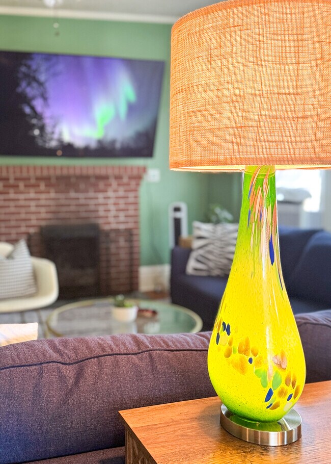 Building Photo - 835 E Boulder St