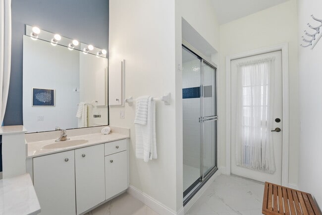 Building Photo - 1605 Slate Ct