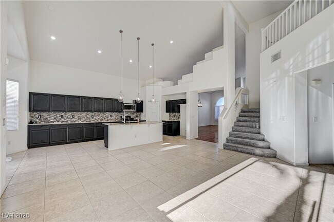 Building Photo - 57 Voltaire Ave