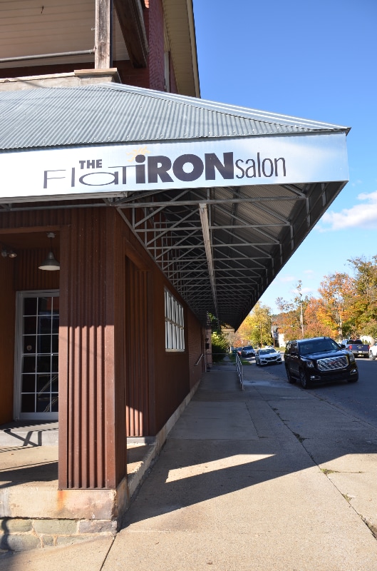 Building Photo - 901 Hepburn St