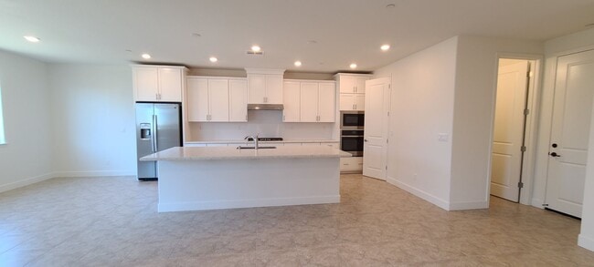 Building Photo - Luxury home in Springlake in Woodland