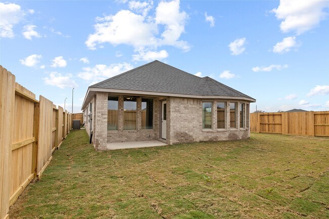 Building Photo - 123 Misty Ridge Ct