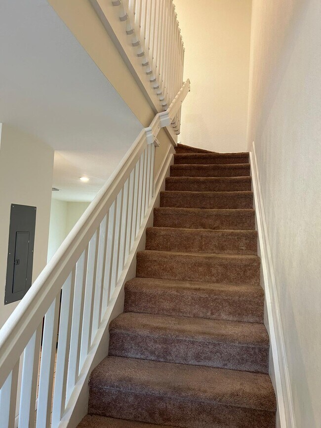 Building Photo - 9332 W 33rd Ln