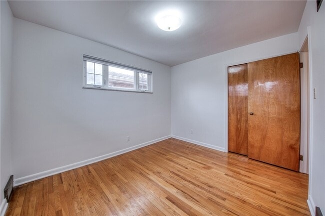 Building Photo - 5523 Rippey Pl