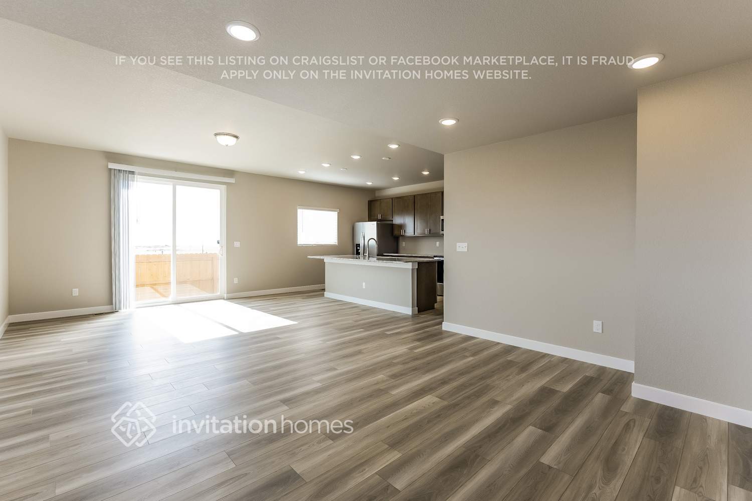 Building Photo - 13633 Arriba Dr