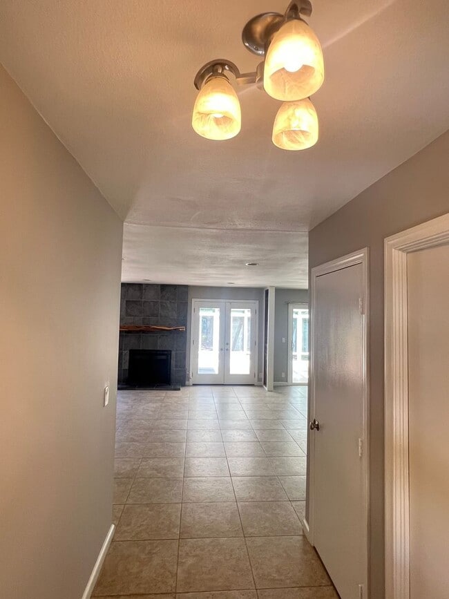 Building Photo - Beautiful Home in Rancho Palos Verde-Sun R...