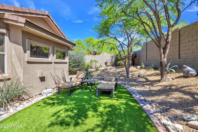 Building Photo - 10655 E Acacia Dr