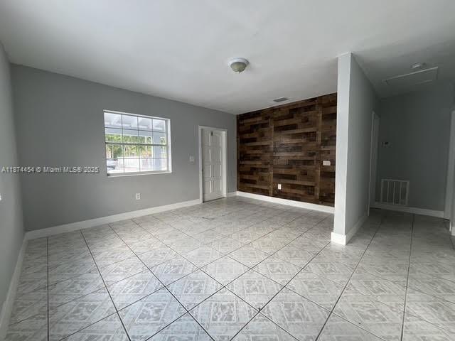 Building Photo - 3710 SW 87th Ct