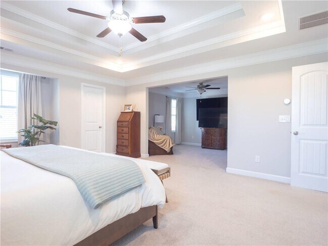 Building Photo - 2720 Canter Meadow Dr