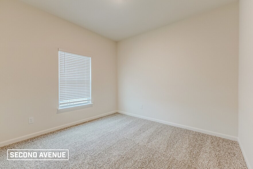 Building Photo - 9616 Sierra Grande Dr