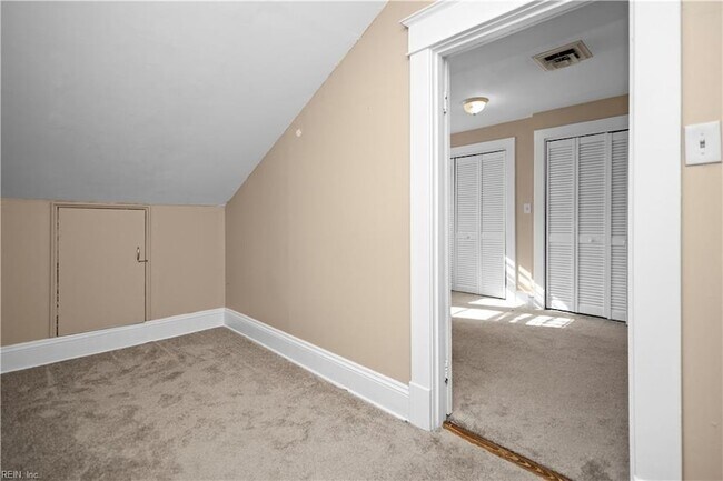 Building Photo - 437 Connecticut Ave