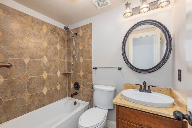 Building Photo - 27 N Arrow Canyon Cir