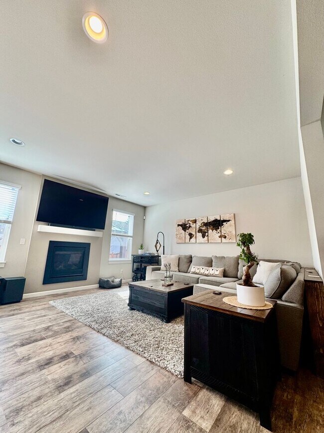 Building Photo - 4 Bedroom Home in Family friendly Cul-de-sac in Maple Valley