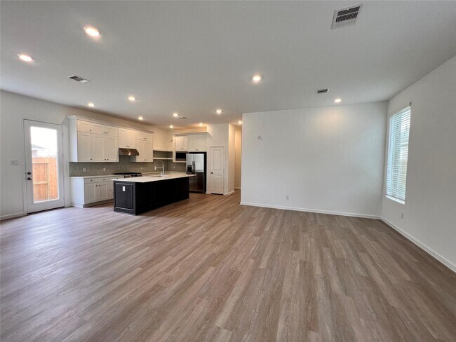 Building Photo - 27023 Golden Isle Ln