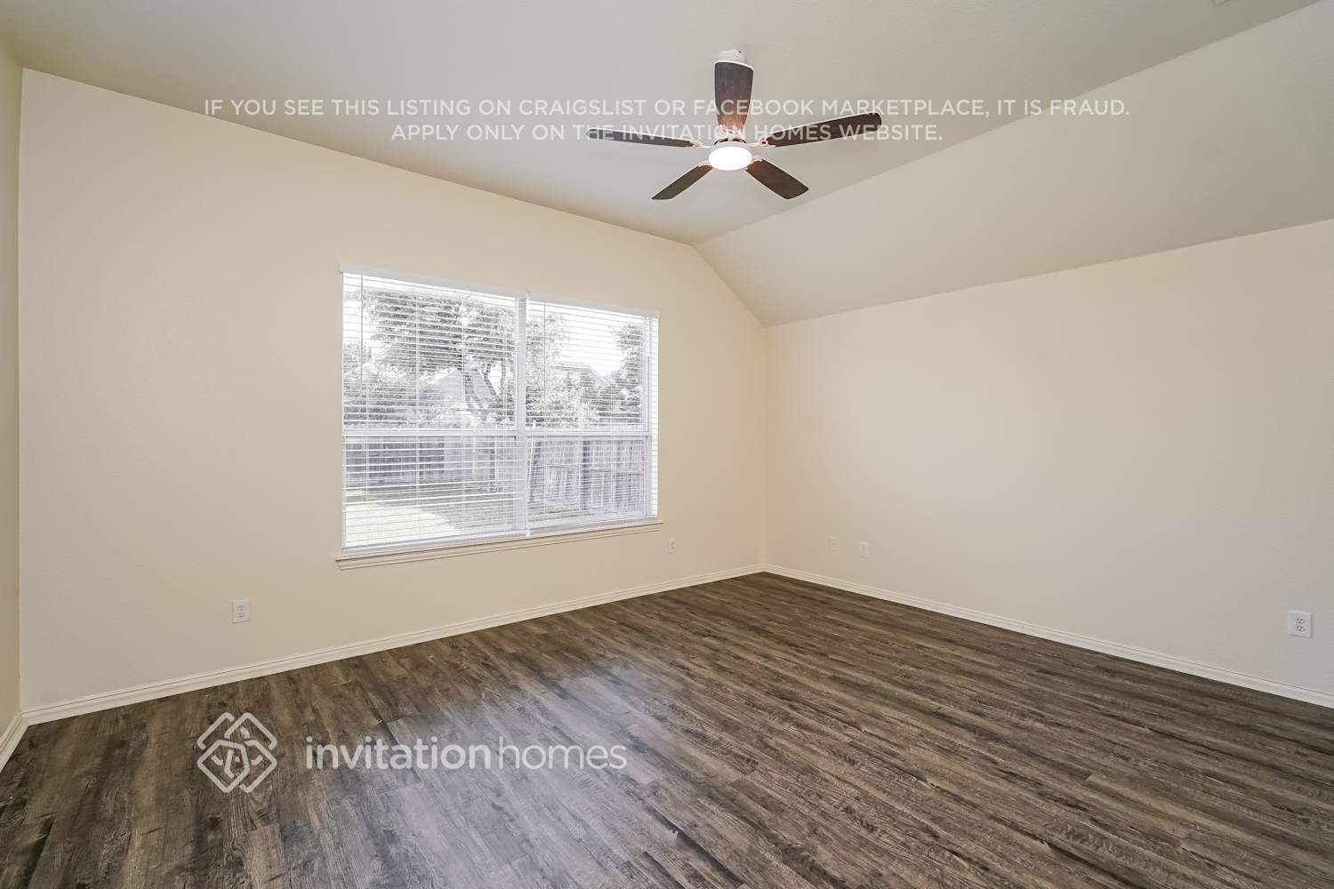 Building Photo - 12301 Macaroon Ln