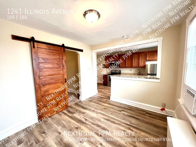 Building Photo - Updated 1 bedroom  Near T, Dishwasher, Hea...