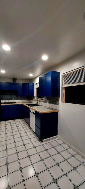 Building Photo - 1631 Van Horne Ln