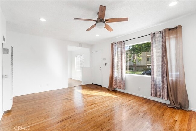 Building Photo - 4208 W 182nd St