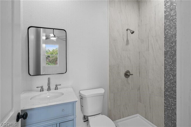 Building Photo - 656 Grant