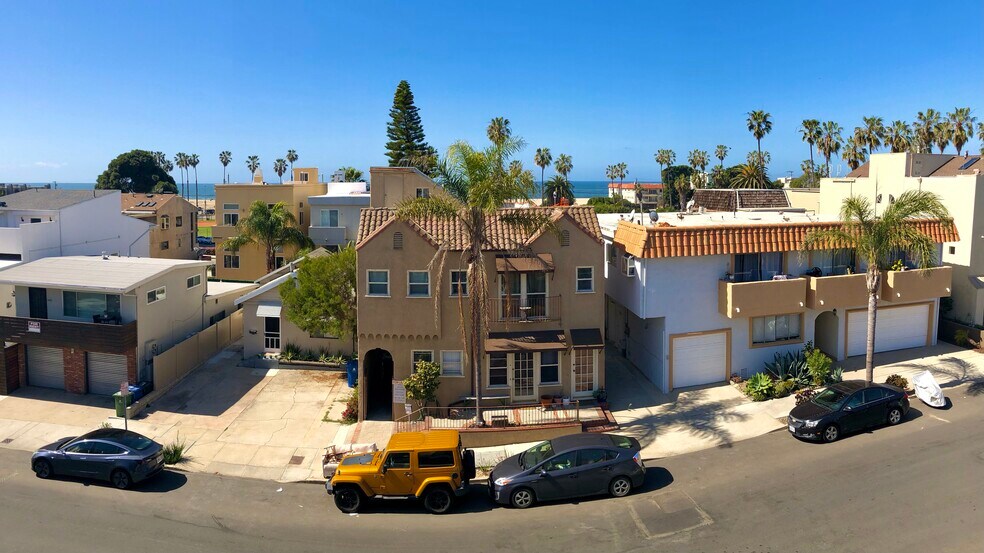 Building Photo - 6657 Vista Del Mar