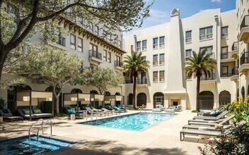 Building Photo - Village at Montclair