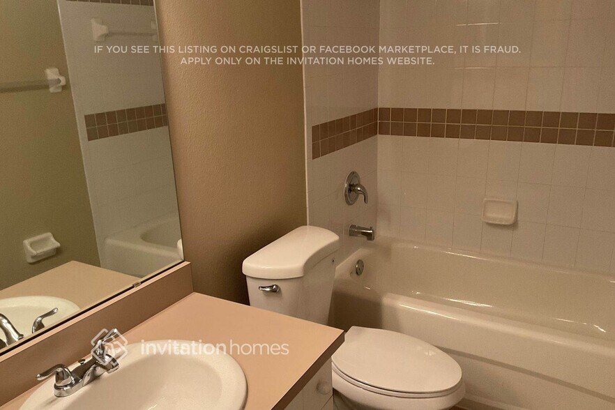 Building Photo - 1670 S High St