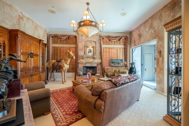 Building Photo - 10326 E Buckskin Trail