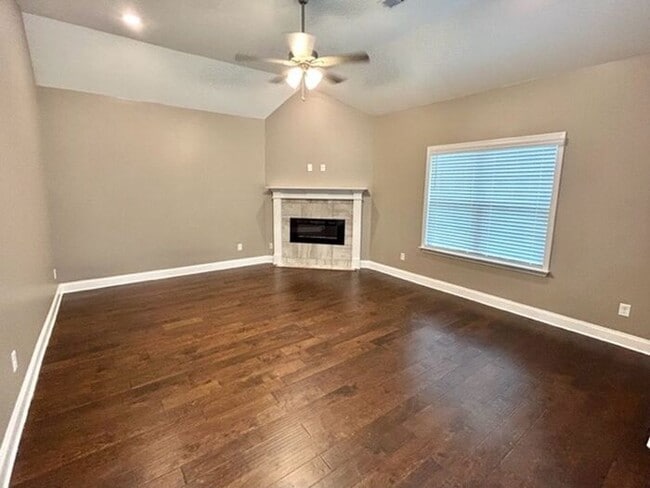 Building Photo - Now Leasing a 4-Bedroom 3 Bath Home In Olive Branch at Stateline