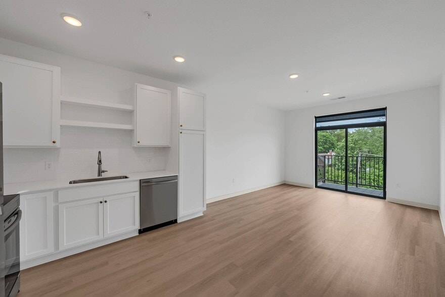 Interior Photo - The Windsor - Windsor Heights