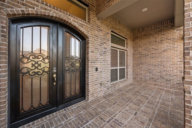 Building Photo - 4705 Fulbrook Dr