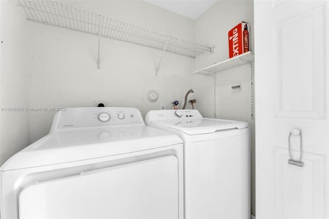 Building Photo - 4221 SW 157th Ave