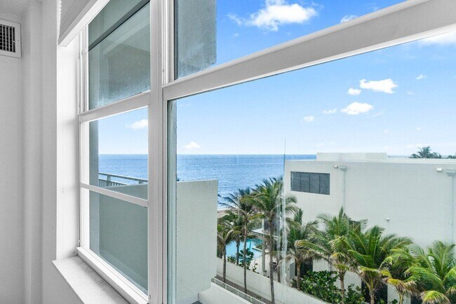 Building Photo - 4511 S Ocean Blvd