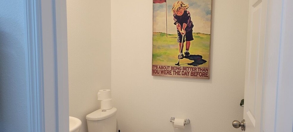 Building Photo - 284 Links Ter Blvd