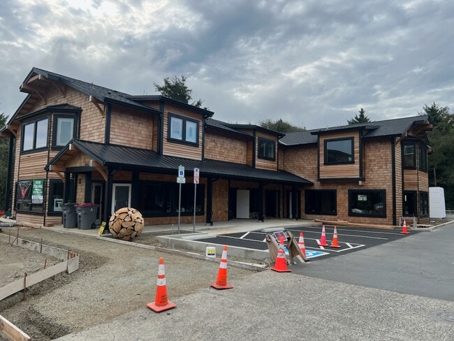 Building Photo - Elk Run Village