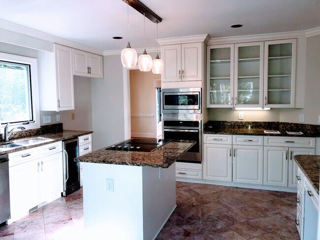 Building Photo - Porters Neck Plantation / Futch Creek Rd