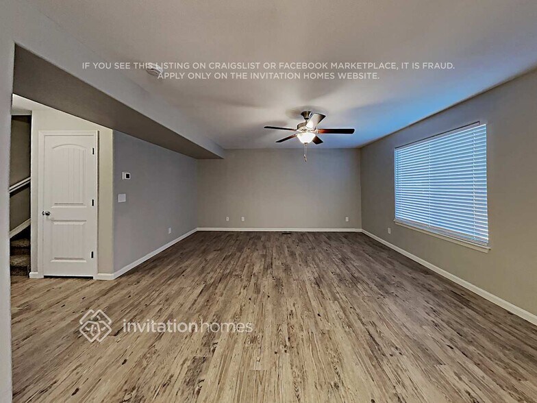 Building Photo - 10958 Clarion Dr