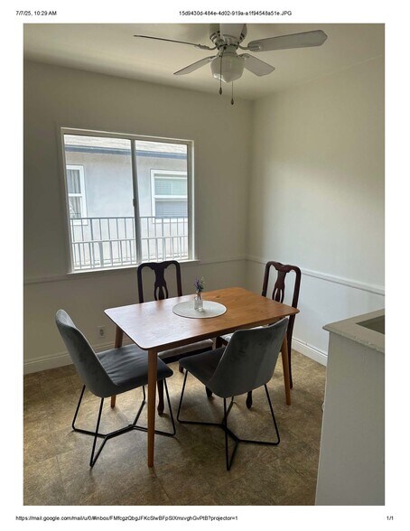 eat in kitchen - 12233 Vanowen St